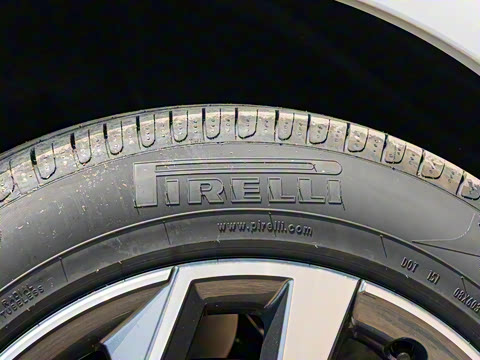 2025�� 45�����ذ� 40 TFSI ����������