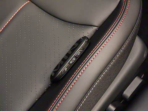 2025�� JOHN COOPER WORKS