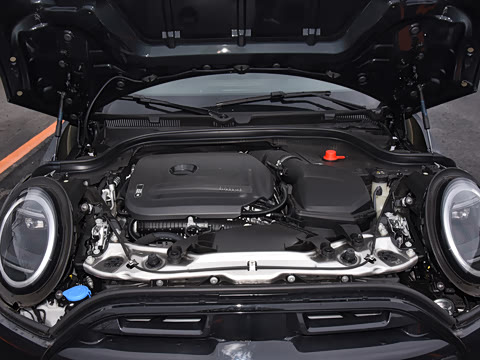 2025�� JOHN COOPER WORKS