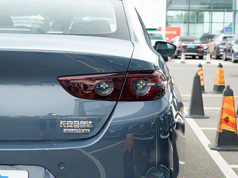 2025�� 2.0L �Զ������