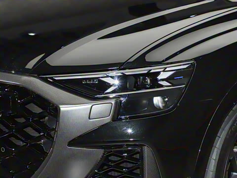 2025�� RS Q8 4.0T 45��������