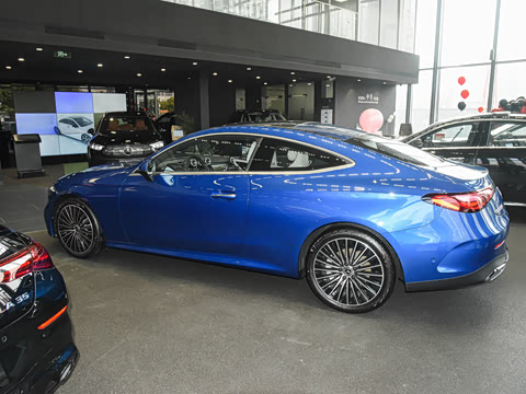 2025�� CLE 260 ���ܳ�