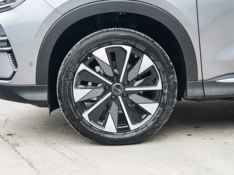 2025�� EV �Ǽݰ� 520km �����