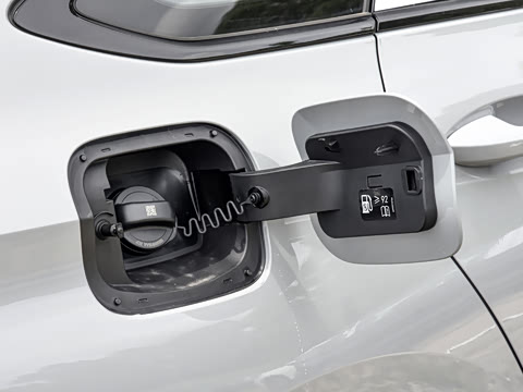 2025�� 2.0T �Զ���+