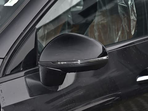 2025�� GLC 300 4MATIC ����SUV