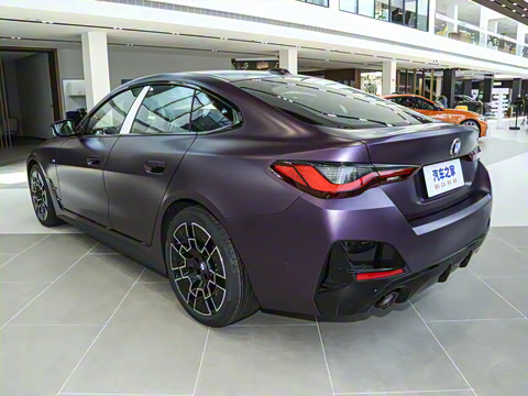 2024�� 430i Gran Coupe M�˶���ҹ��װ