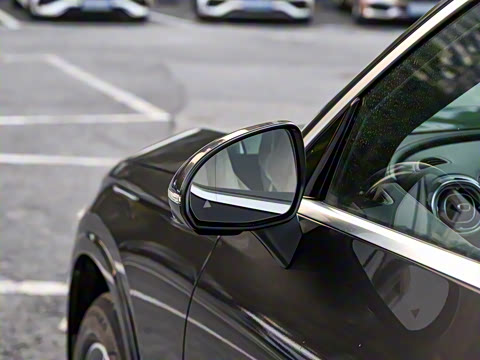 2025�� �Ŀ� GLC 260 L 4MATIC ������