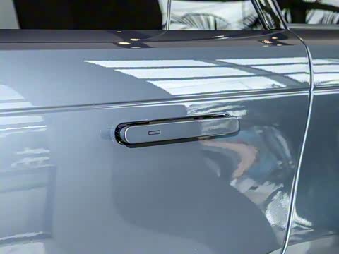 2025�� 400PS Dynamic HSE