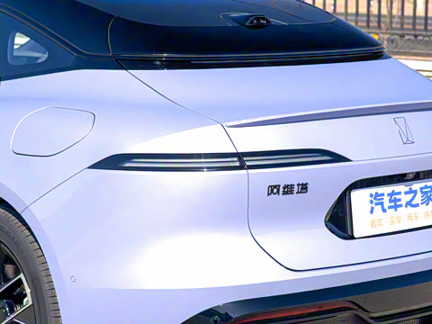 2025�� Max���̰�