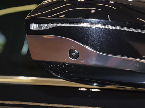 2023�� eDrive50L ����M�˶���װ