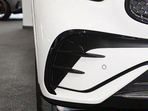 2025�� �Ŀ� GLC 260 L 4MATIC ������