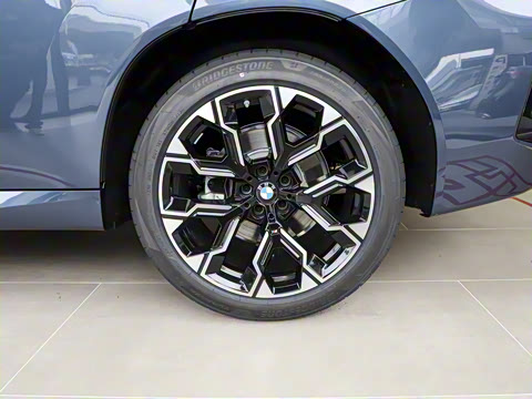 2025�� xDrive30L ������ M�˶���װ