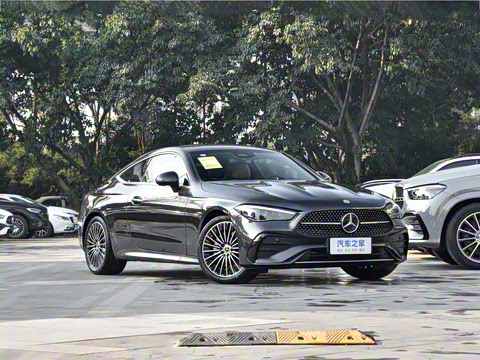 2025�� CLE 300 4MATIC �����ͽ��ܳ�