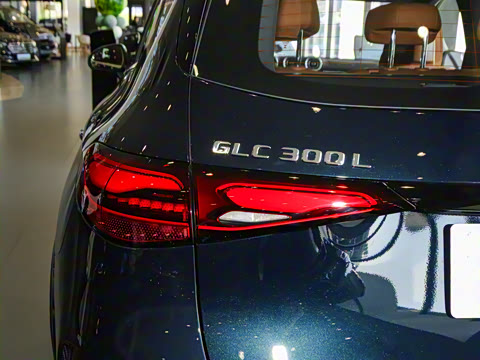 2025�� �Ŀ� GLC 300 L 4MATIC ������ 5��