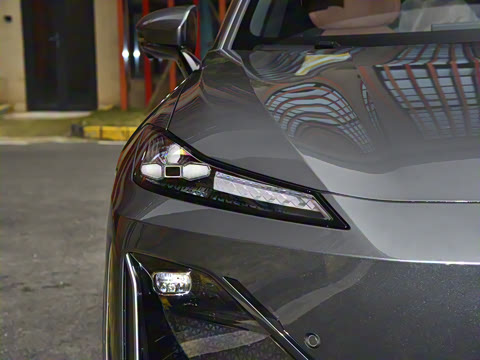 2025�� 628Max ��ΪǬ���Ǽ�ADS SE�����