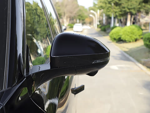 2025�� 636Ultra���Ȱ� 5��