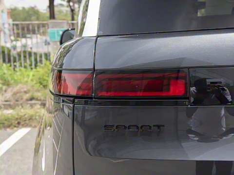 2025�� 400PS Dynamic HSE