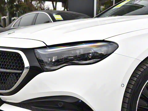 2025�� E 300 �������˶���