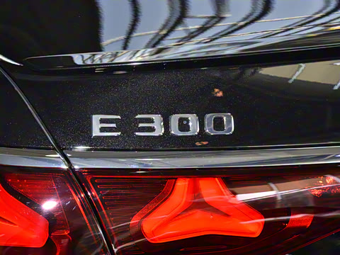 2025�� E 300 �������˶���