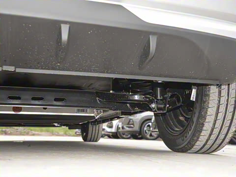 2025�� Mate 300km׷���