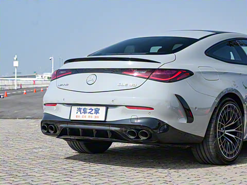 2024�� AMG CLE 53 4MATIC+ ���ܳ�