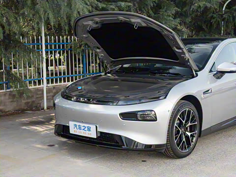 2023�� P7i 702 Max