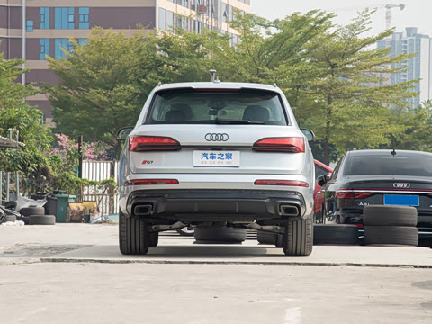 2025�� 55 TFSI quattro S line�˶���