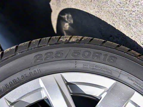 2025�� 280TSI �Զ�����Plus��