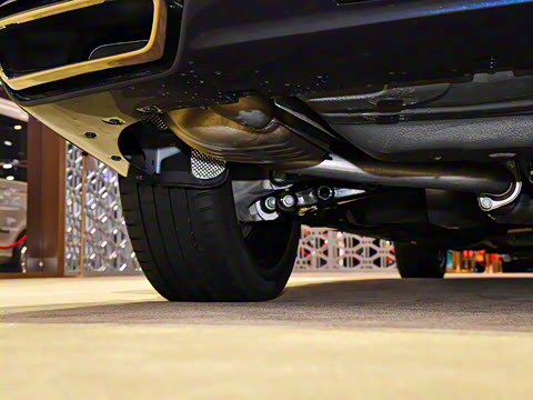 2025�� 4.0T V8 ��ͤ���϶��ư�