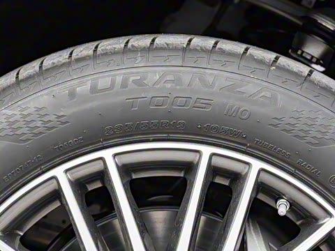 2025�� GLC 300 L 4MATIC ������ 5��