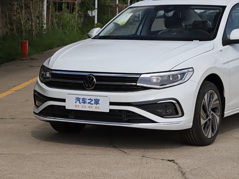 2025�� �Ŀ� 300TSI DSG���а�