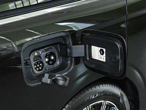 2025�� EV �����콢������