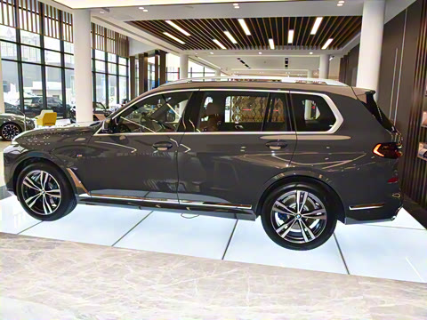 2024�� xDrive40i ������M�˶���װ