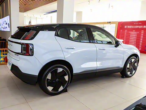 2025�� ������������ Plus