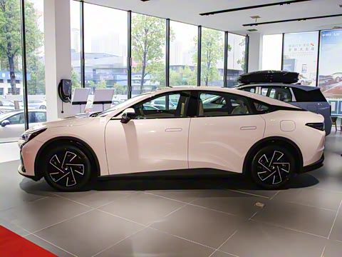 2024�� 560PRO 185kW