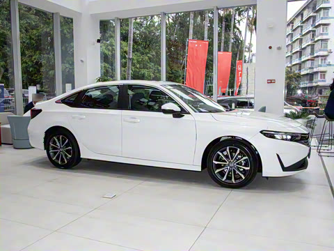 2025�� 240TURBO CVT�Ƽ���