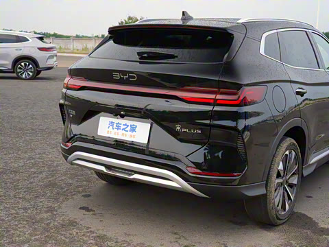 2025�� EV 520km �����