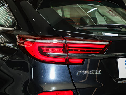 2023�� 240TURBO ����������