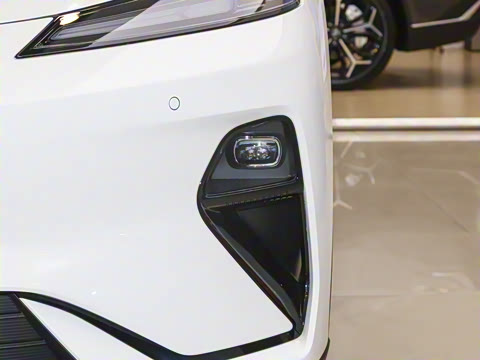 2025�� 230UltraǬ���Ǽ�ADS SE���̰�