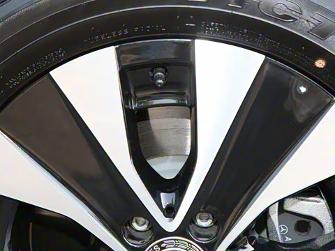 2024�� ����˹ LW63