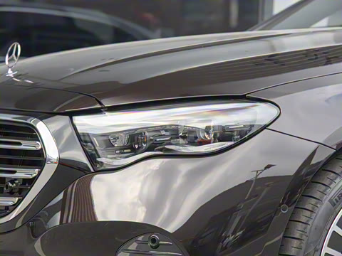 2025�� �Ŀ� E 300 L �����