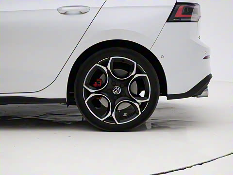 2025�� 380TSI DSG GTI