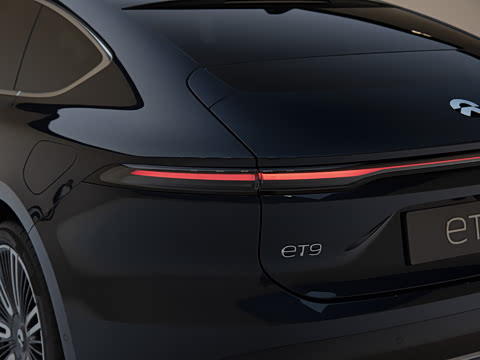 2025�� 102kWh �׷�������