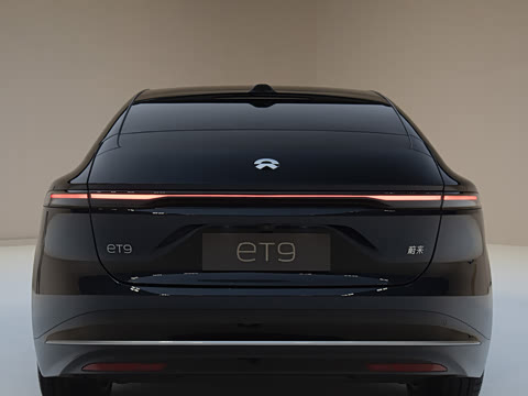 2025�� 102kWh �׷�������