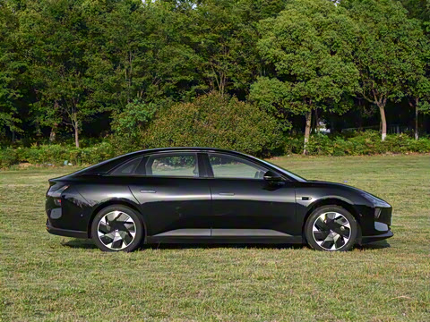 2025�� 600 �������� Max