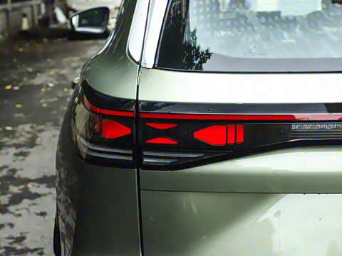 2025�� ̽��L 330TSI ������ӢCity��