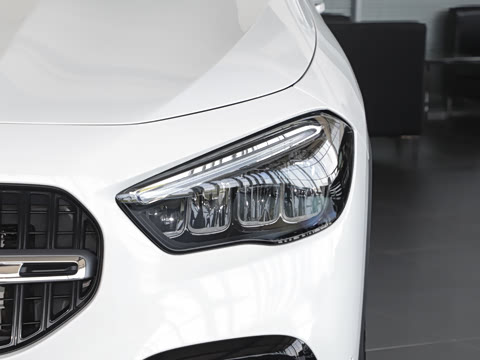 2025�� �Ŀ� GLA 220