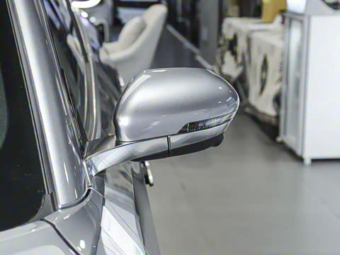 2025�� 688MAX 175kW