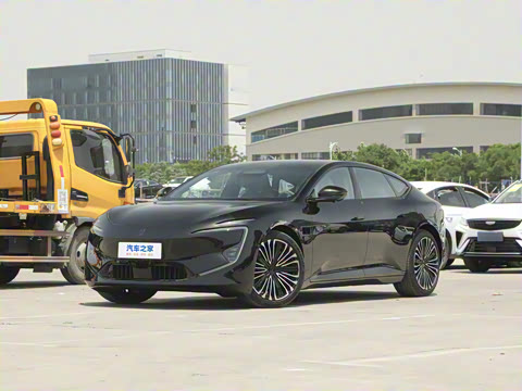 2025�� �Ŀ� Max�����