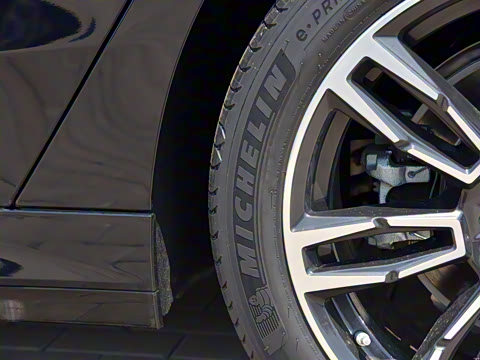 2024�� 525Li M�˶���װ